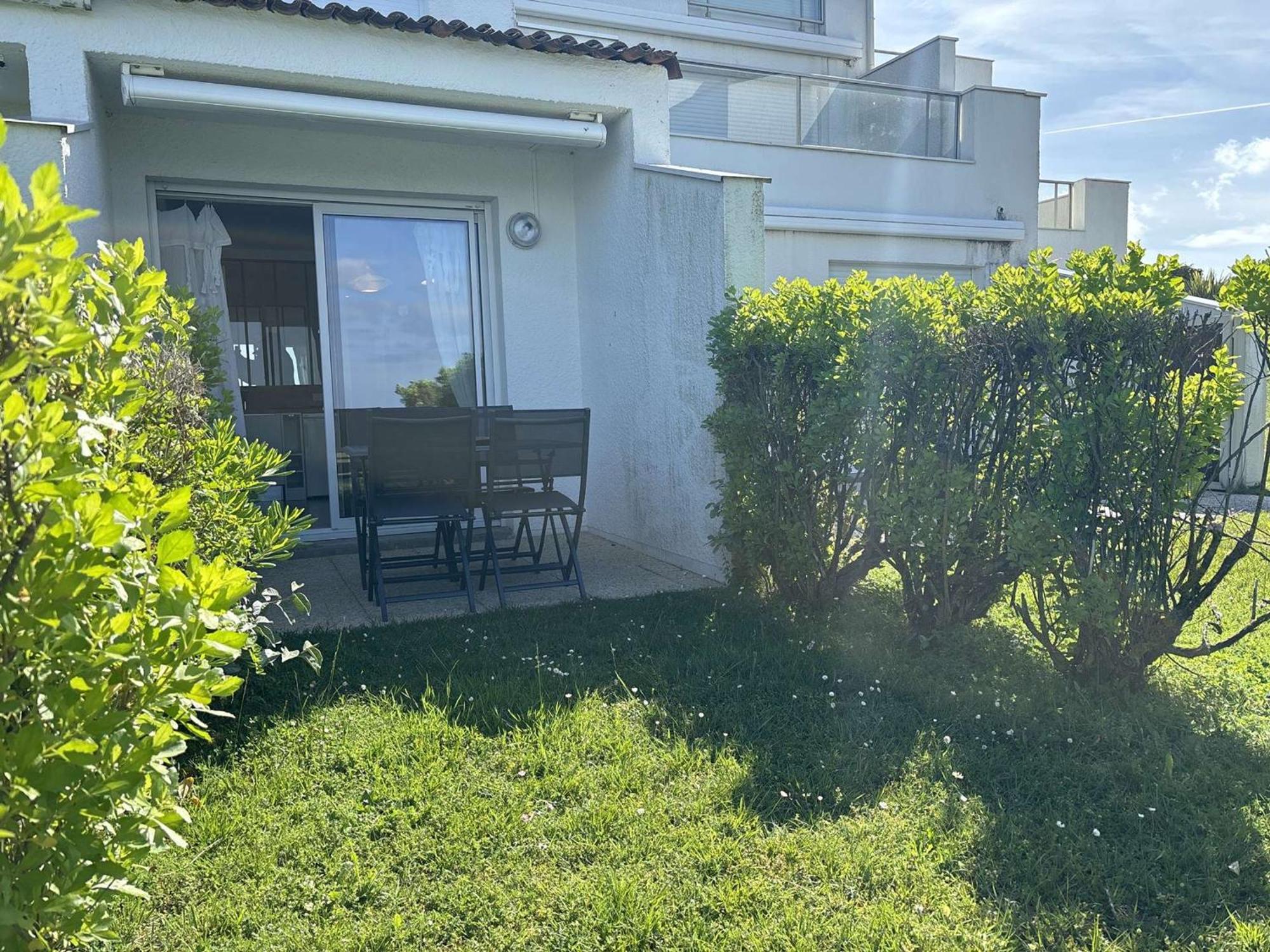 Studio En Bord De Mer A Royan, Parking, Tv, Tout Equipe - Fr-1-494-67 Екстериор снимка