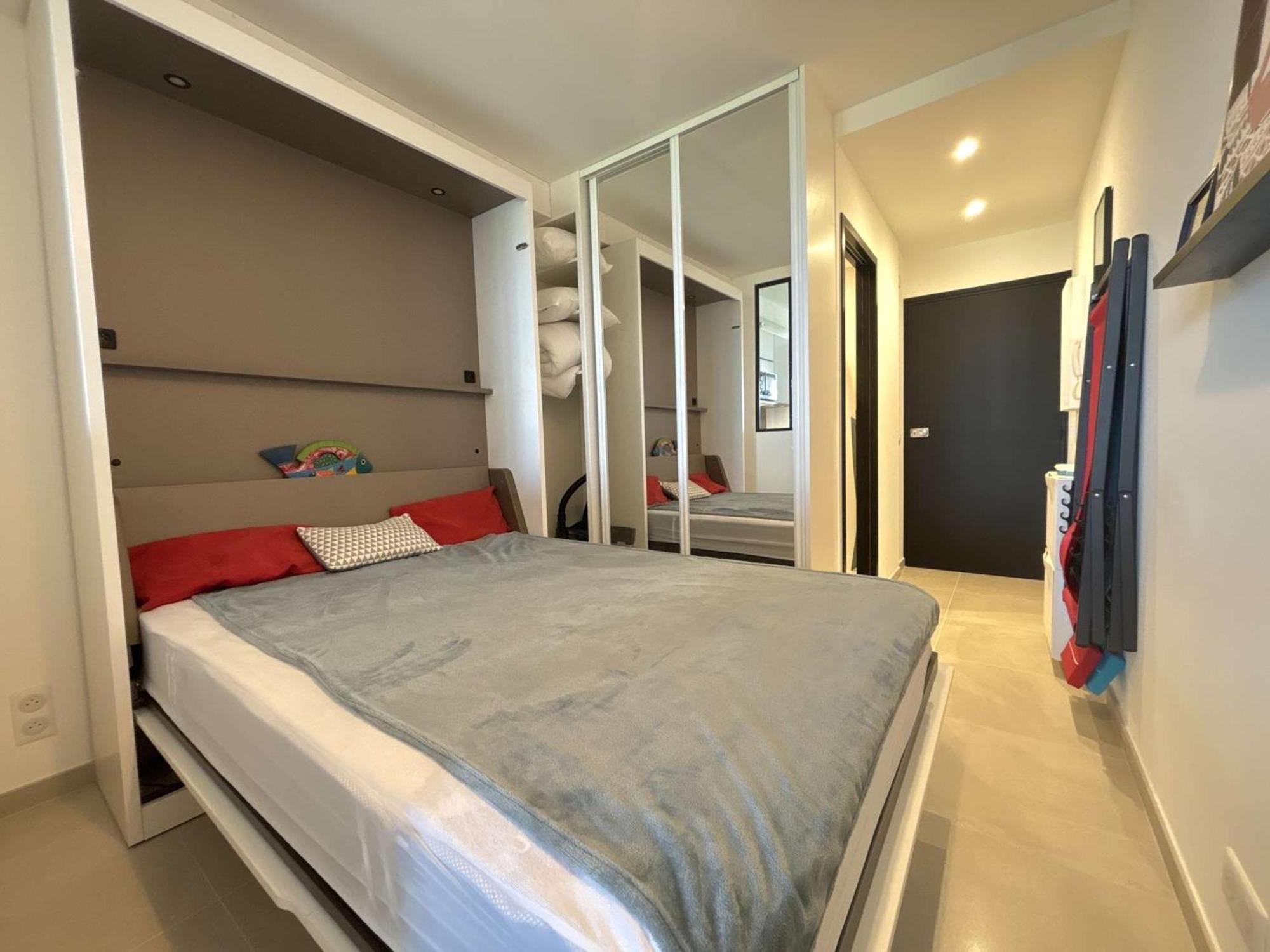 Studio En Bord De Mer A Royan, Parking, Tv, Tout Equipe - Fr-1-494-67 Екстериор снимка